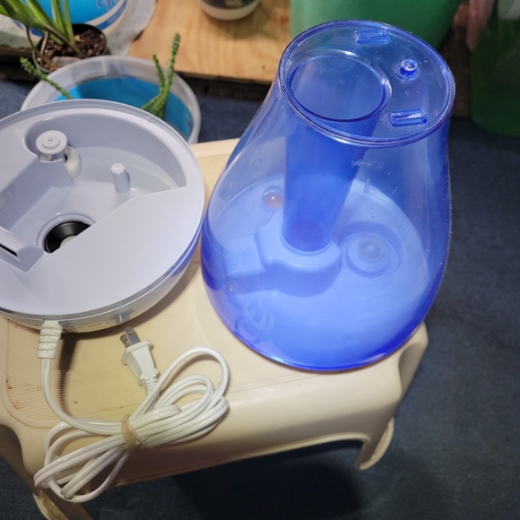 2.5L Ultrasonic Humidifier - Picture 2 of 8